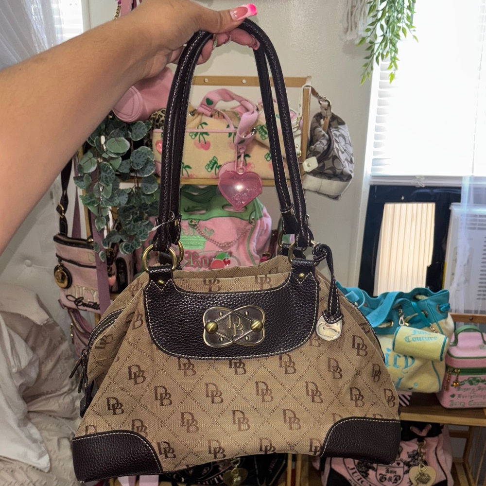 Dooney and Bourke tote bag